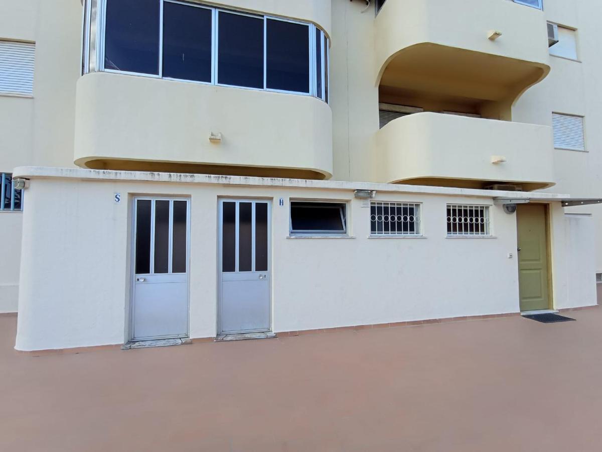 Love Shack Flat In Quarteira Center Exterior foto